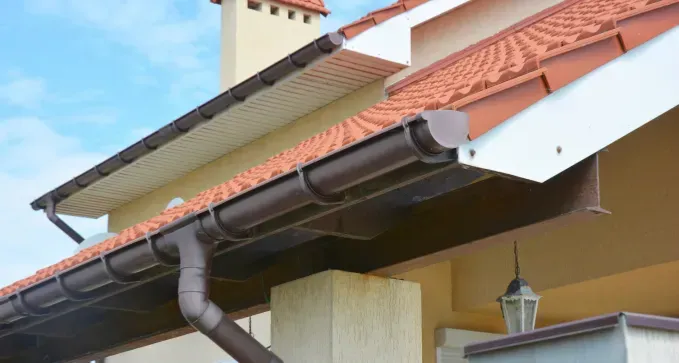 Expertos en Instalación de Canalones Pluviales en Bilbao